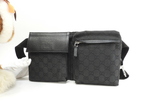 グッチ ベルトバッグ GGシュプリーム コットン黒革 ボディバッグ ウエストバッグ 美品@