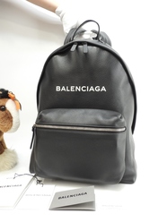 バレンシアガ バックパック中 エブリデイ フルレザー黒 リュックサック メンズ 美品@