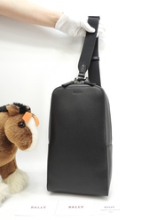 バリー ボディバッグ LENOXX レザー黒 ワンショルダーバッグ 極美品@