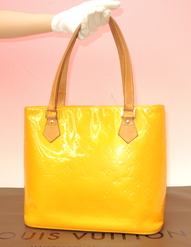 ルイヴィトン ヒューストン M91121 ヴェルニ/ジョーヌ ショルダーバッグ@LW0030